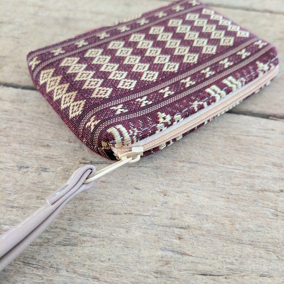 Change pouch | Bordeaux & gold | NWOT - Picture 2 of 2